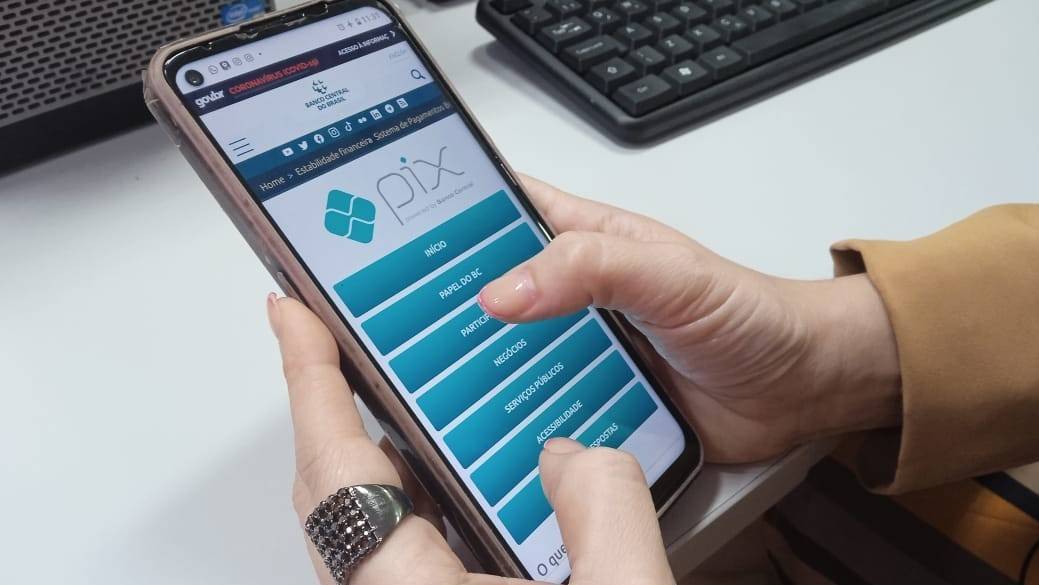 PIX por Aproximação: Banco Central Inicia Testes em Novembro