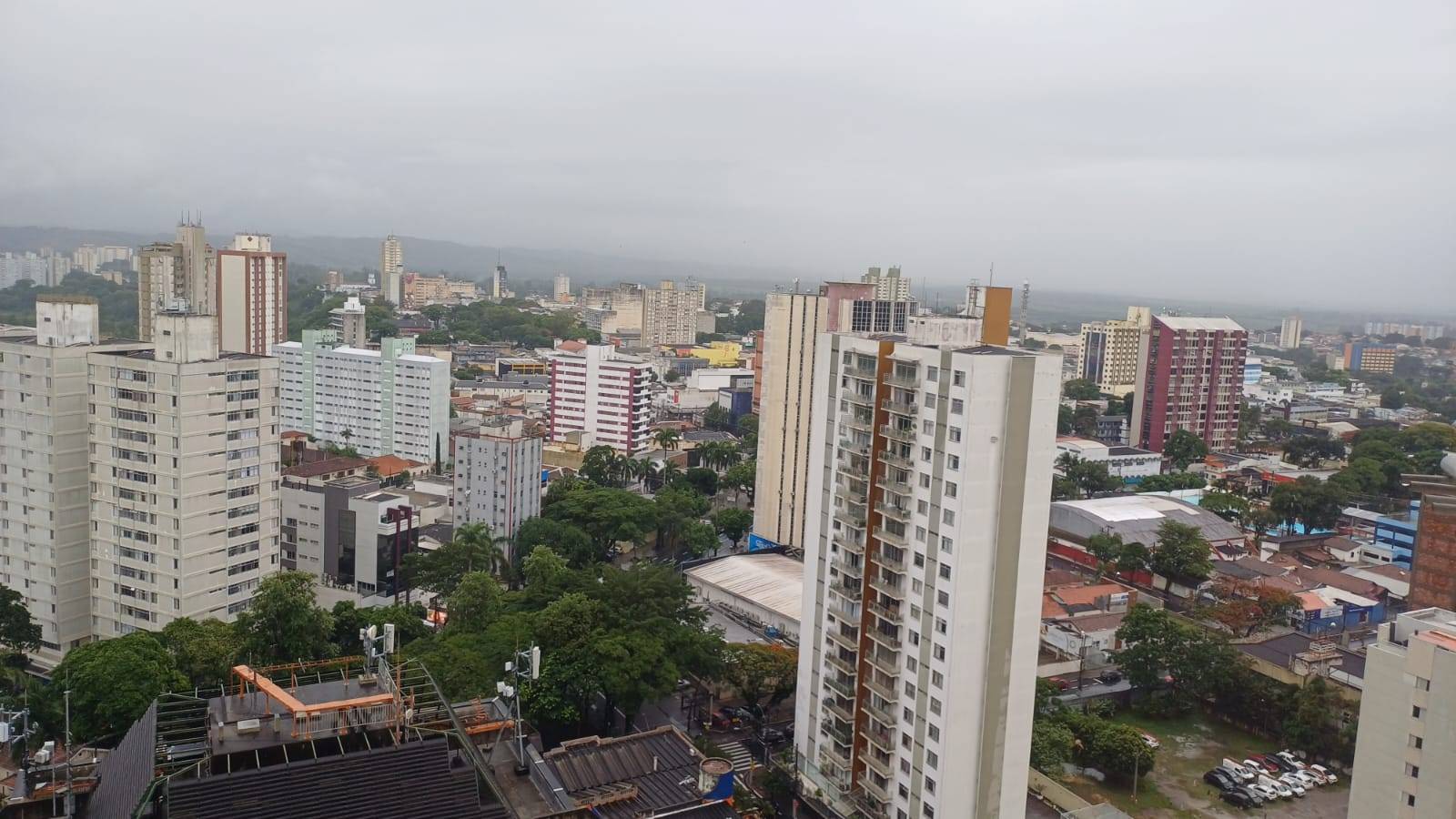 Frente Fria provoca queda na temperatura e chuva no Vale do Paraíba e Litoral Norte