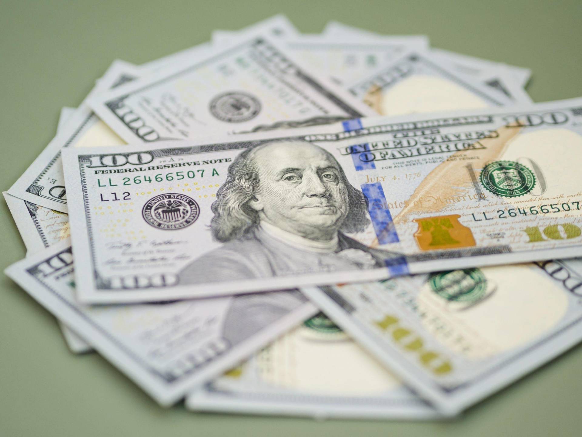 Mercados reagem a incertezas comerciais e políticas tarifárias de Trump