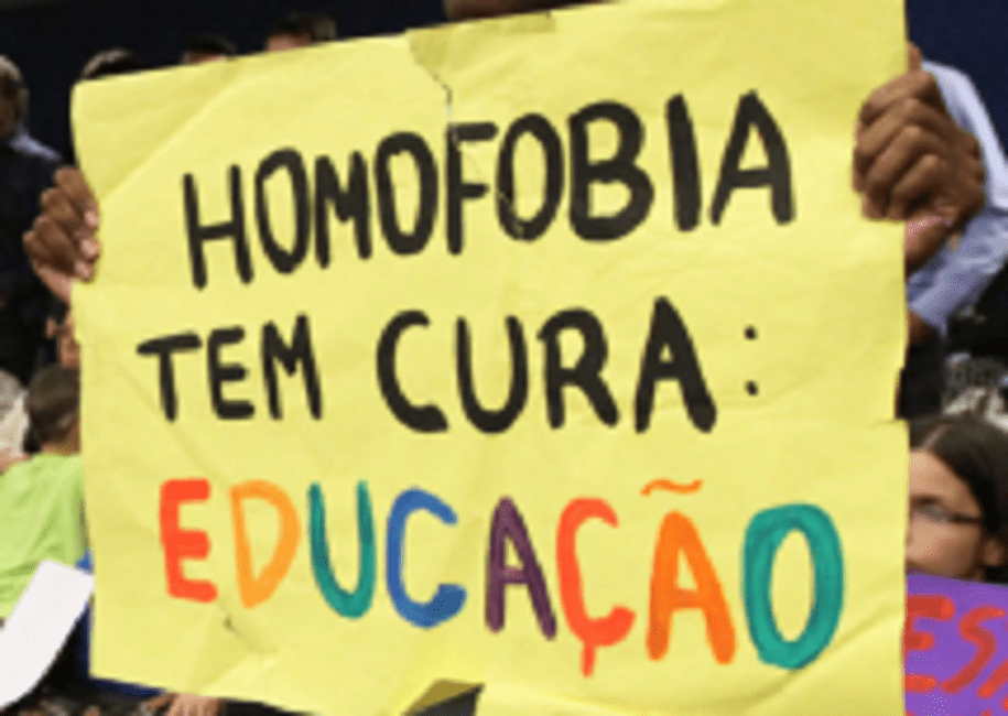 Professora é denunciada por comentários homofóbicos em escola de São José dos Campos