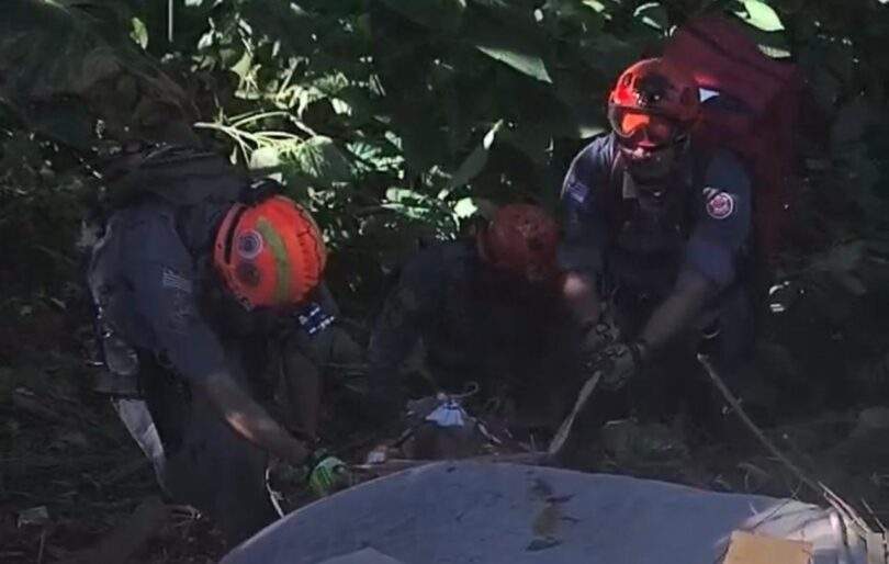 Homem morre ao perder o controle de veículo e cair em ribanceira em Ubatuba