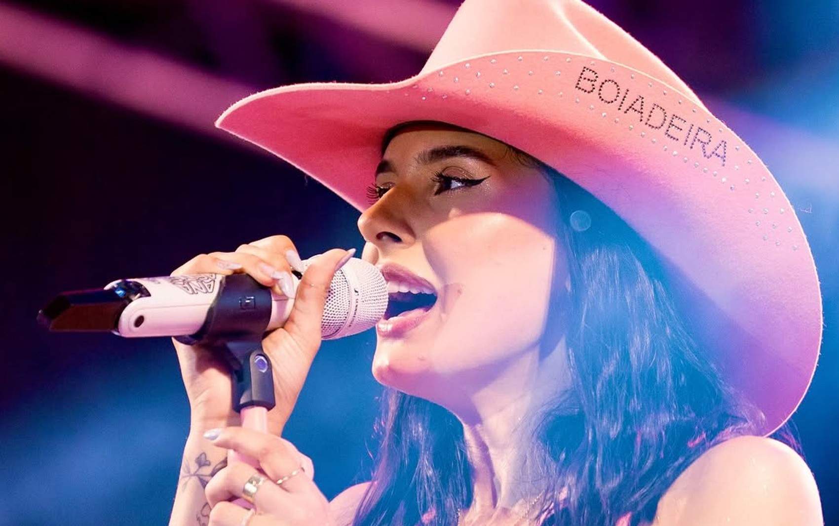 Shows com Ana Castela, Zé Neto & Cristiano e Mari Fernandez são atrações do fim de semana na região; confira a agenda cultural