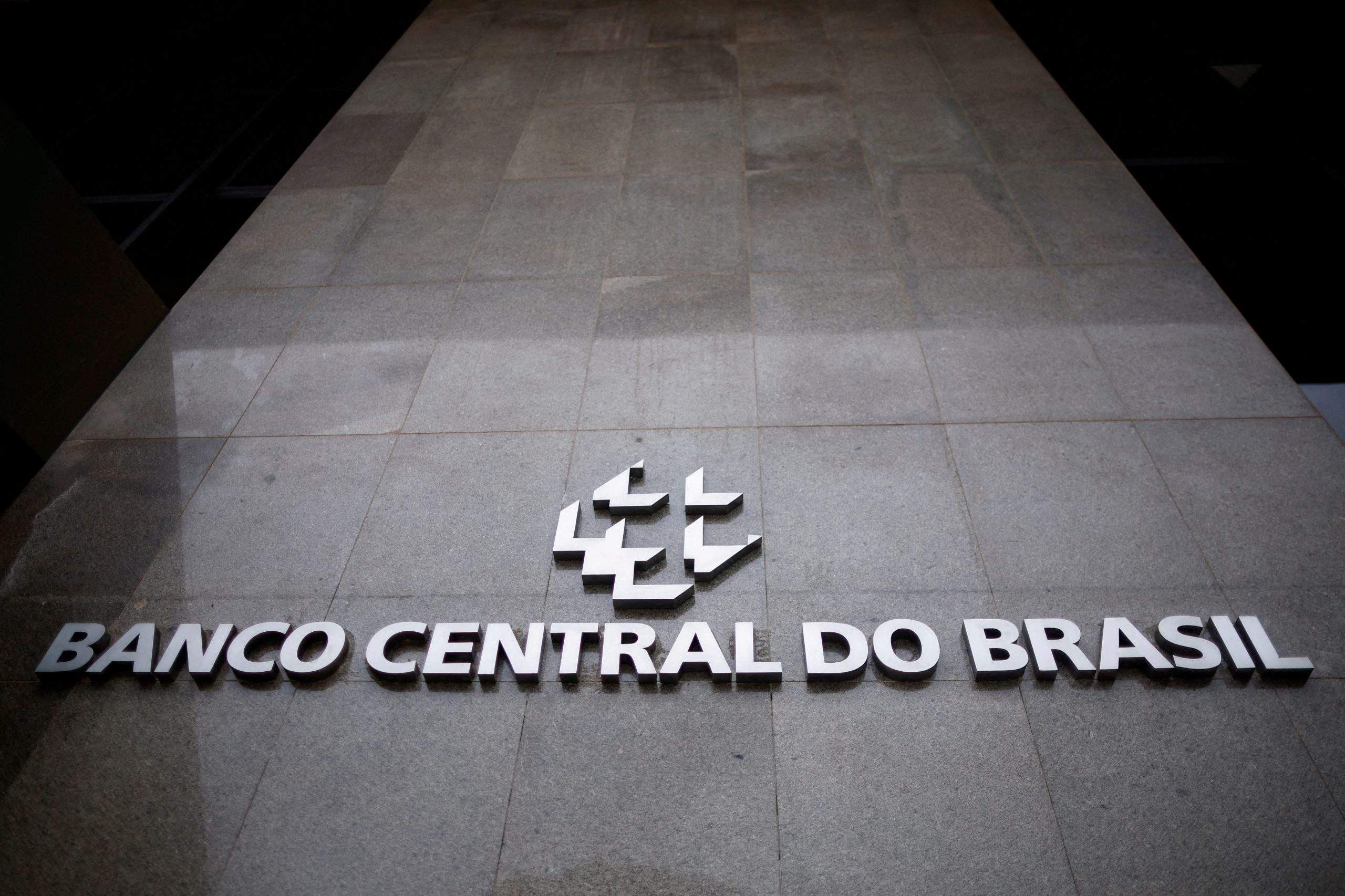 Após 10 meses subindo juros, BC deve concluir ciclo de alta e iniciar período longo de manutenção