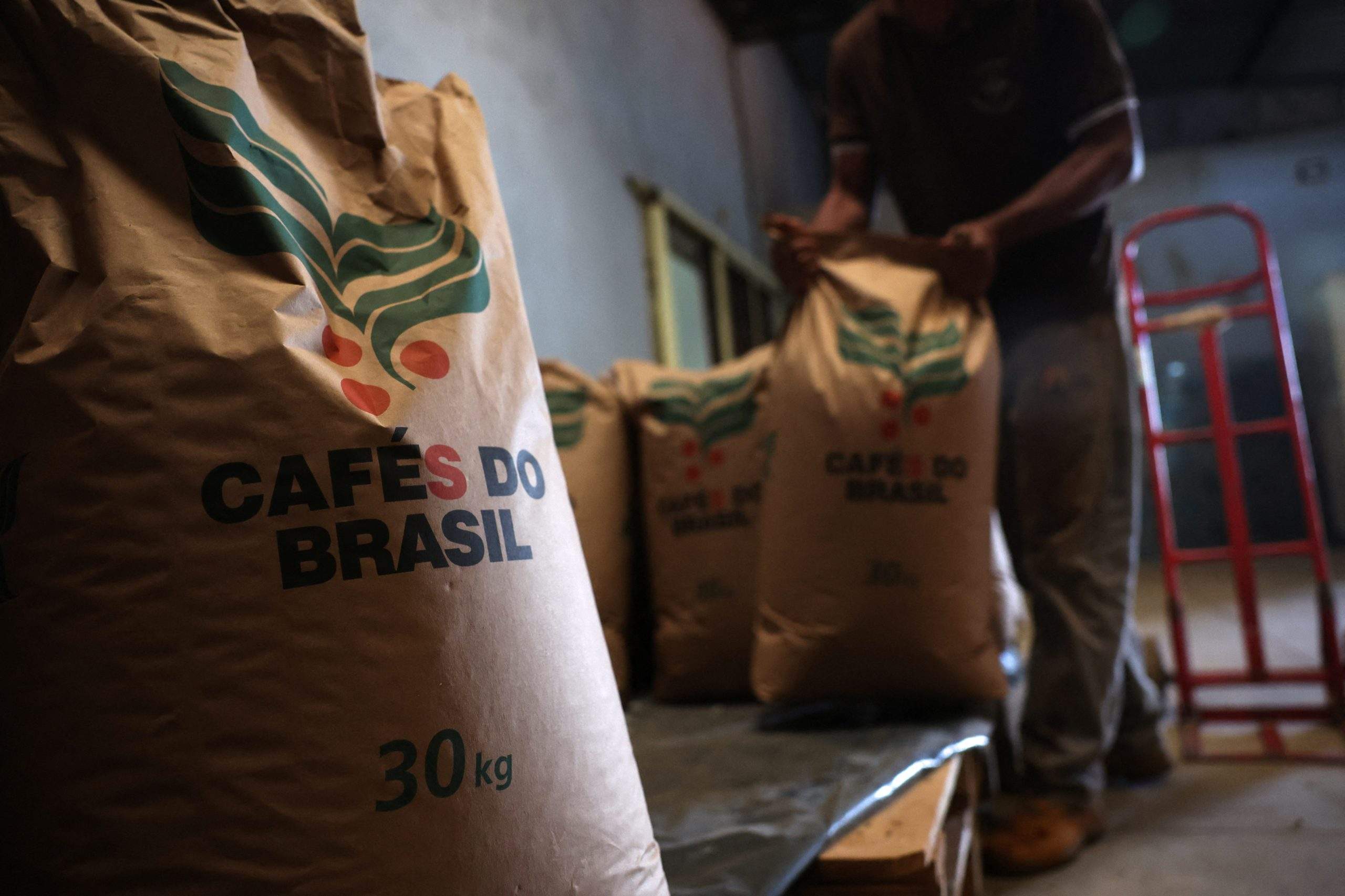 Preço do café nas alturas? Como tarifa sobre produto brasileiro está tirando o sono de importadores nos EUA