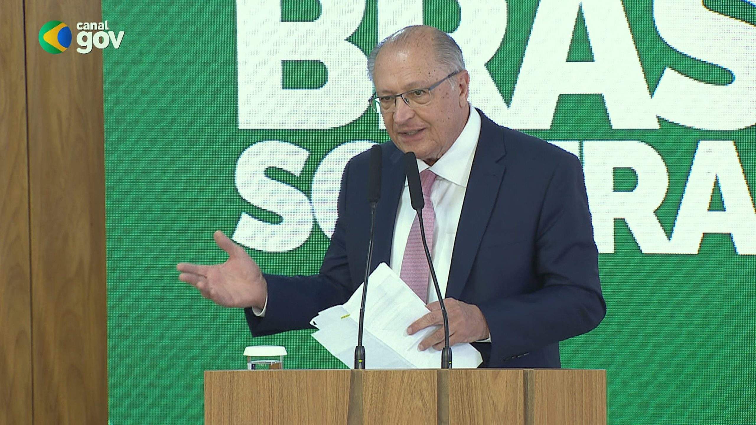 Alckmin vai ao México nesta semana em busca de alternativas ao tarifaço